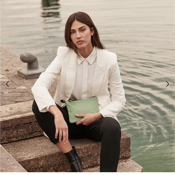 Green Leather Clutch, Wanderers Travel Co, EUC, like new. - Picture 2 of 11